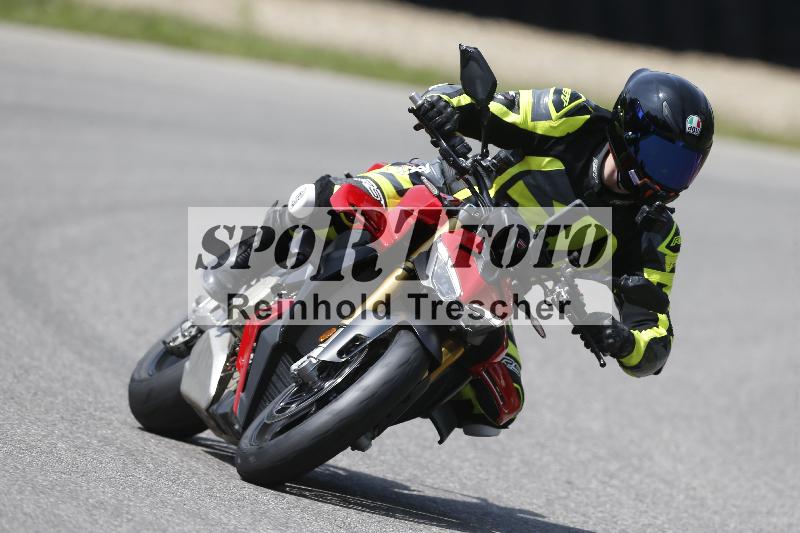/27 12.06.2025 Ducati Schweiz Trackday Warmup  ADR/blau-bleu/ohne